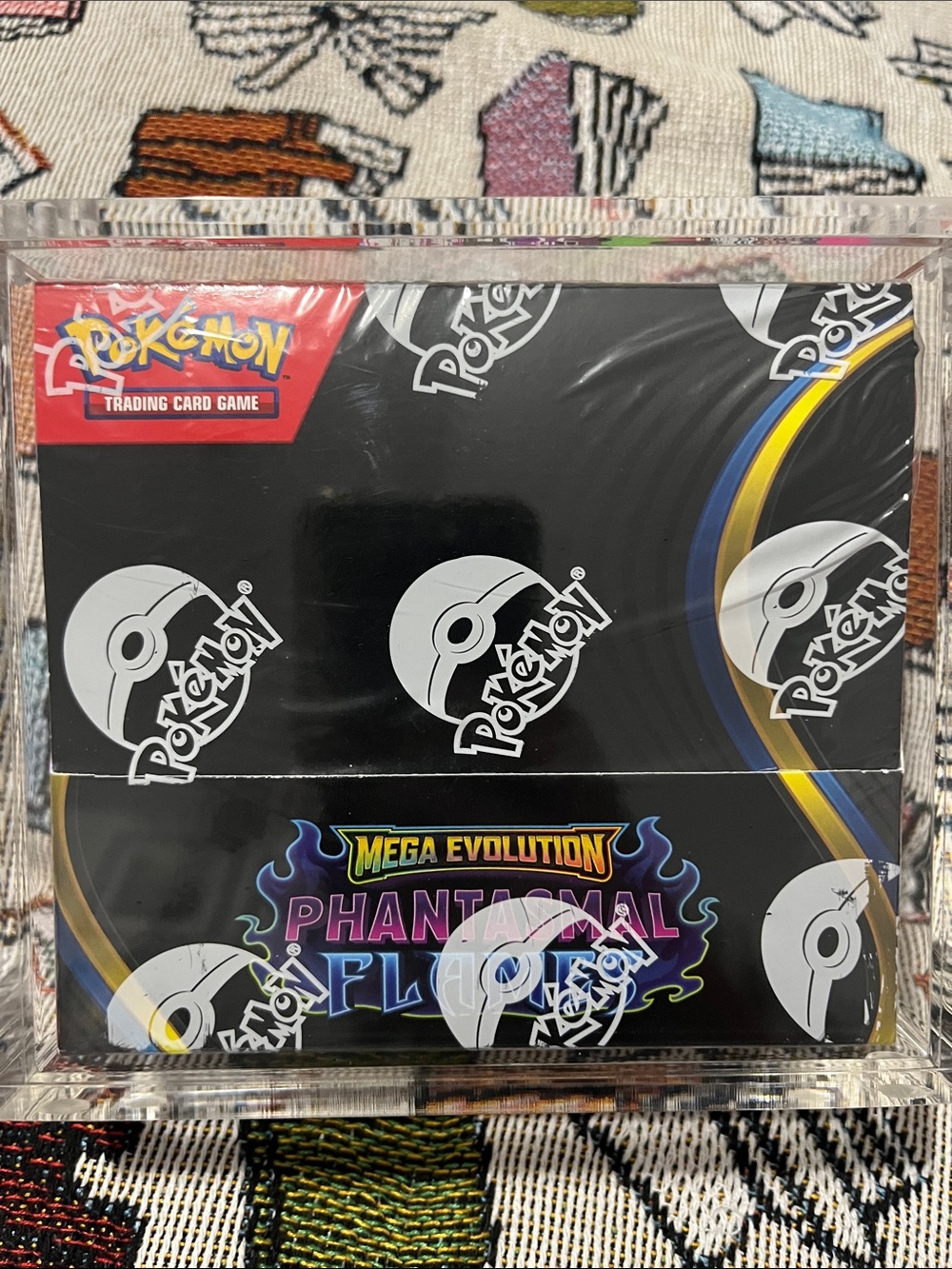 Mega evolutions phantasmal Flames 🔥 booster box! Comes with acrylic case